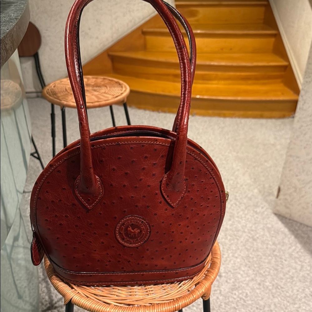 Elegant bright brown   Ostrich Leather Handbag from Buenos Aires .Los Robles.